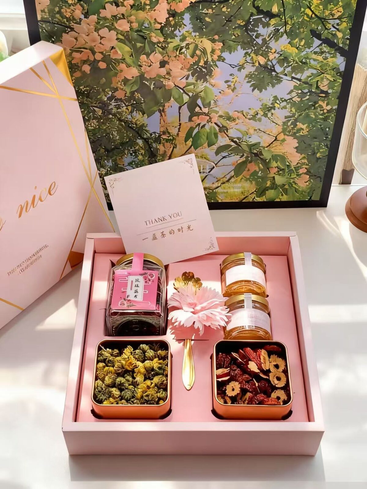 微信图片_20251107080059_202_6 Blooming Tea Gift Set - Floral Tea Collection with Raw Honey & Tea Spoon, Premium Gift Box for Tea Lovers