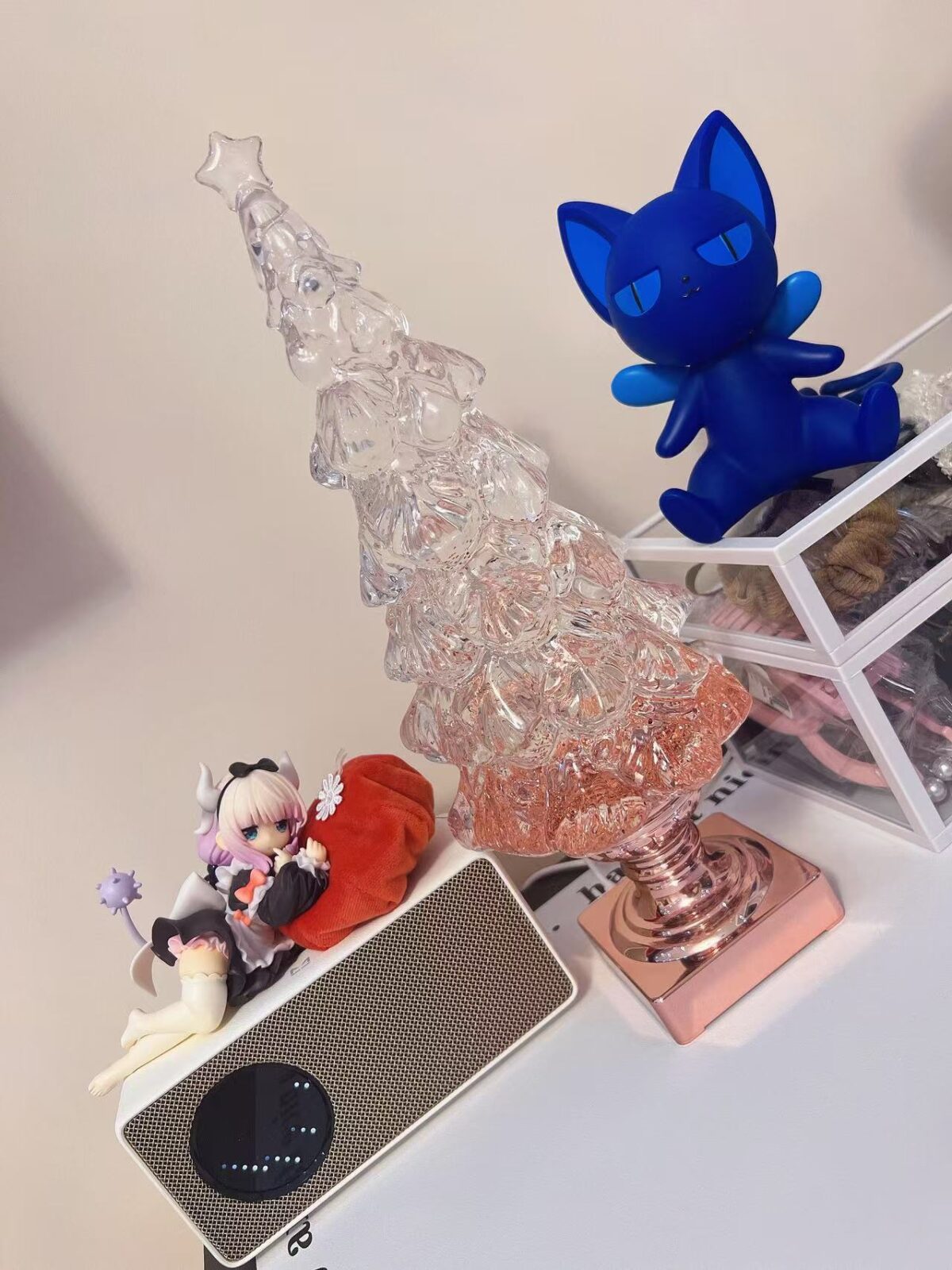 微信图片_20251124144152_299_6 Premium Crystal Christmas Snow Globe Tree - Auto Snowfall with 8 Holiday Melodies, LED Light Decor for Home & Holiday Gifting