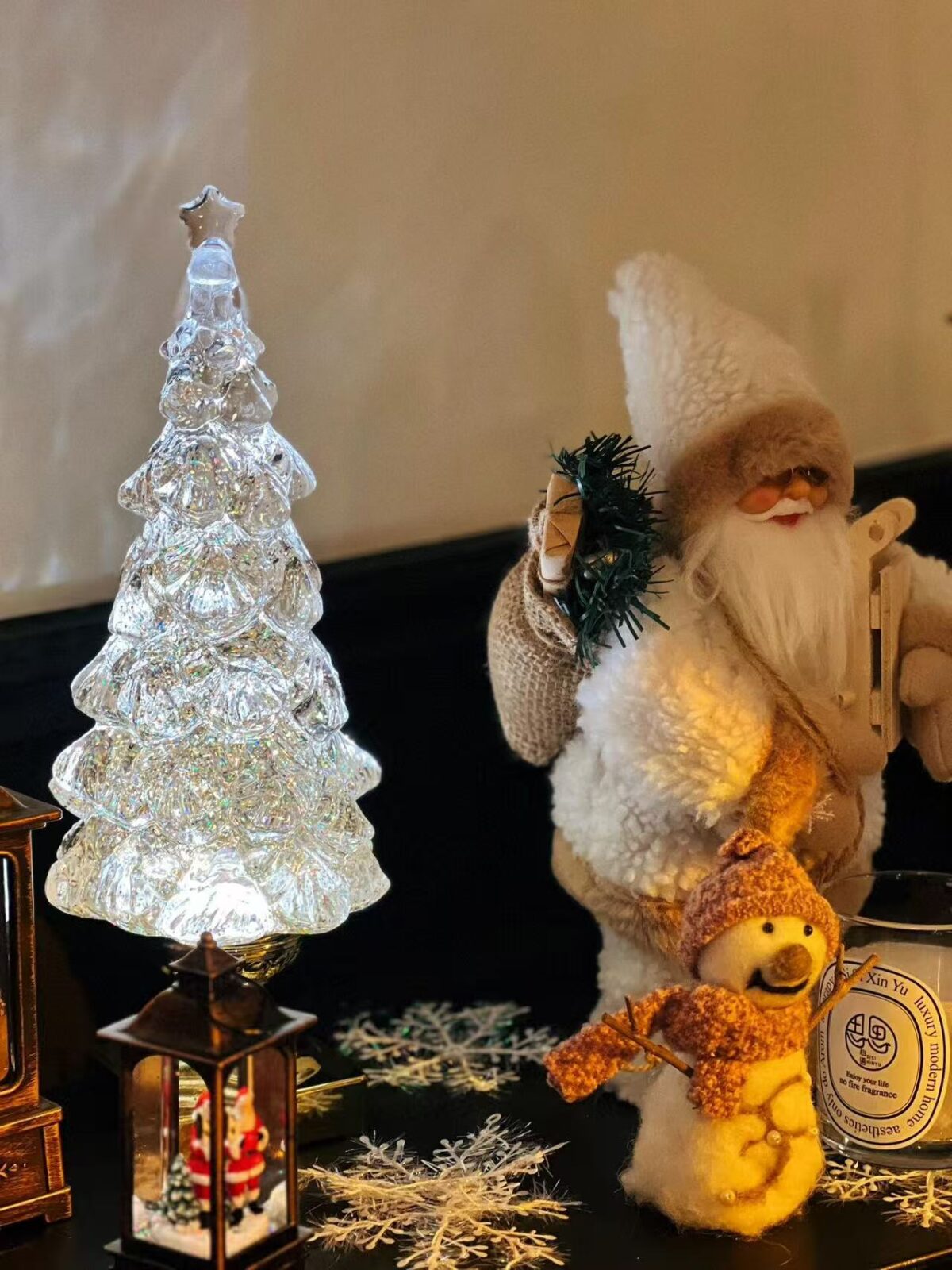 微信图片_20251124144155_301_6 Premium Crystal Christmas Snow Globe Tree - Auto Snowfall with 8 Holiday Melodies, LED Light Decor for Home & Holiday Gifting