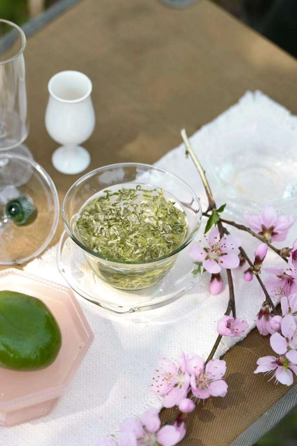 Weixin Image_20251224232440_569_6 Authentic Biluochun Green Tea - Premium Dongting Mountain "Green Snail Spring" Loose Leaf Gift Box, 250g