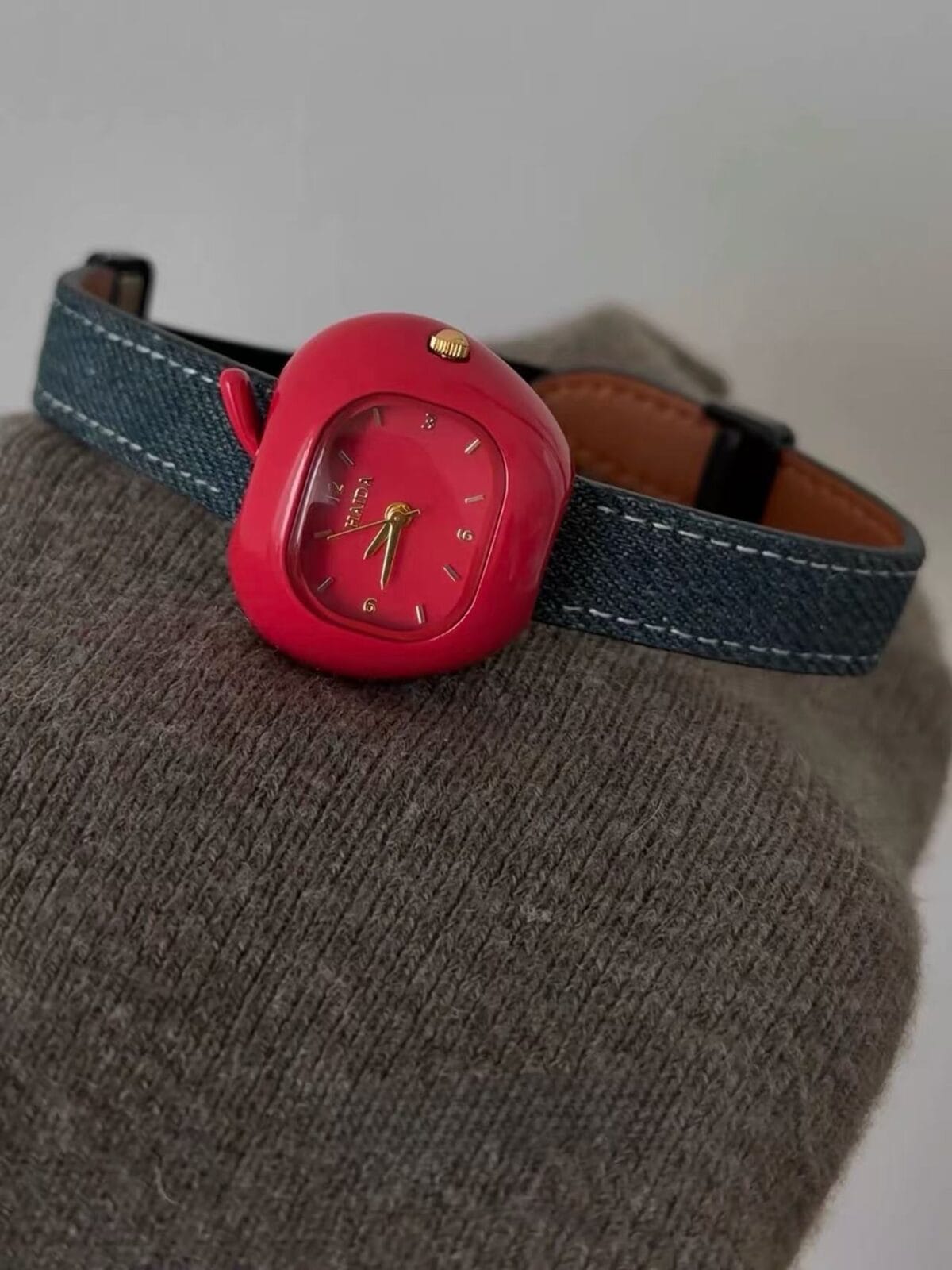 Red Apple & Denim Blue Artistic Magnetic Clasp Watch - Unique Minimalist Fashion for Women