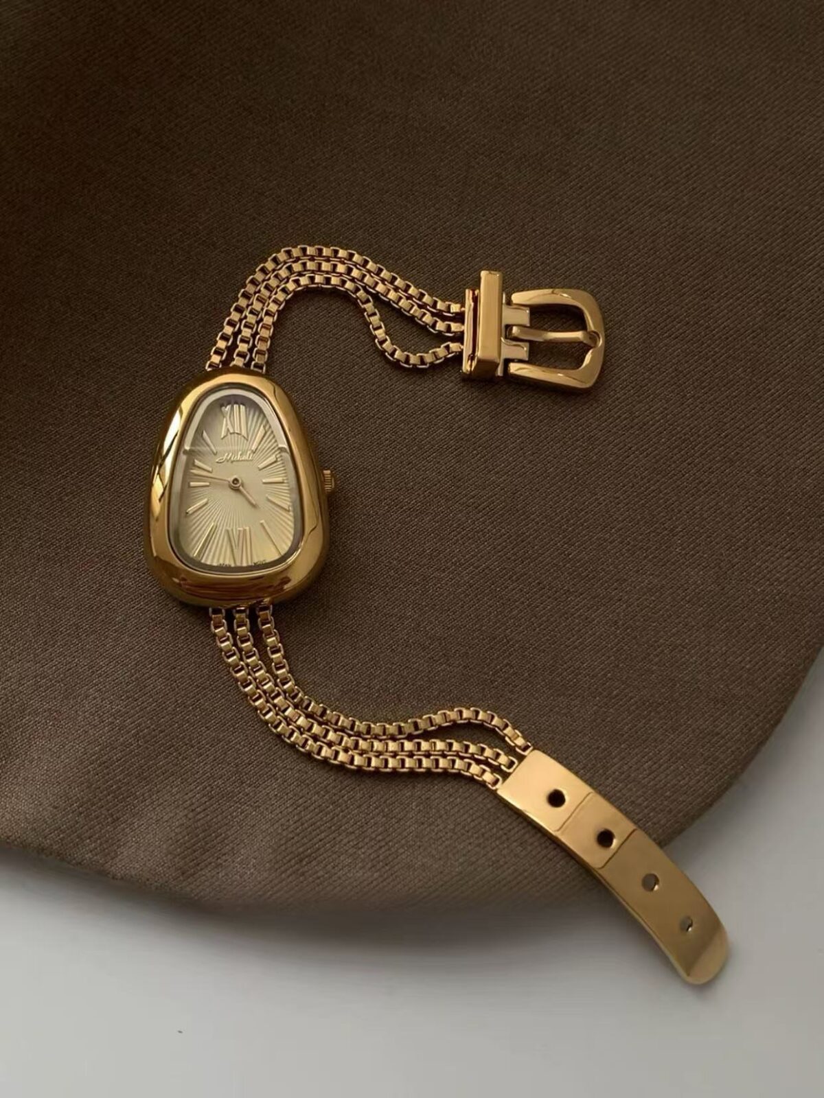 Vintage Minimalist Brown Leather Strap Quartz Watch for Women - Classic Everyday Timepiece