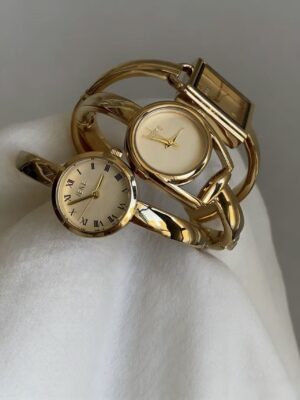 Elegant Gold-Tone Bangle Watch – Minimalist Dial, Adjustable Bracelet, Stainless Steel & Crystal Accents