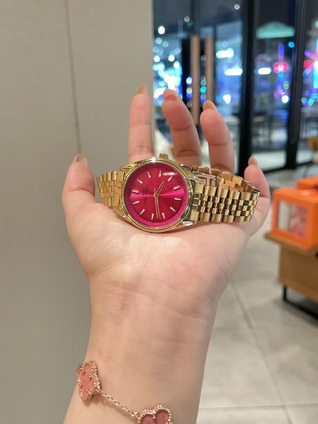 Sunburst Dial Rose Gold Mesh Watch for Women - Minimalist Elegant 28mm Casual Watch