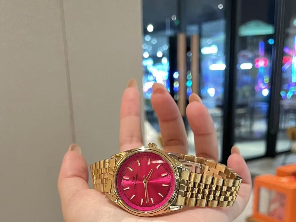 Sunburst Dial Rose Gold Mesh Watch for Women - Minimalist Elegant 28mm Casual Watch