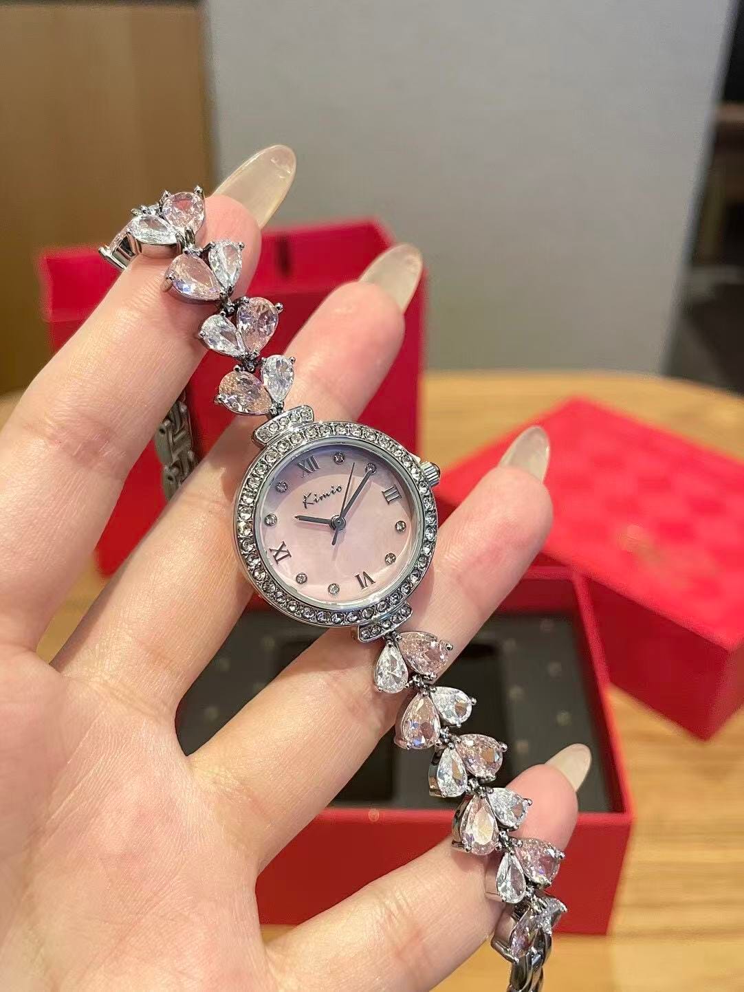 Mermaid Scale Dial Watch with Diamond Accents - Elegant 26mm Women's Jewelry Timepiece