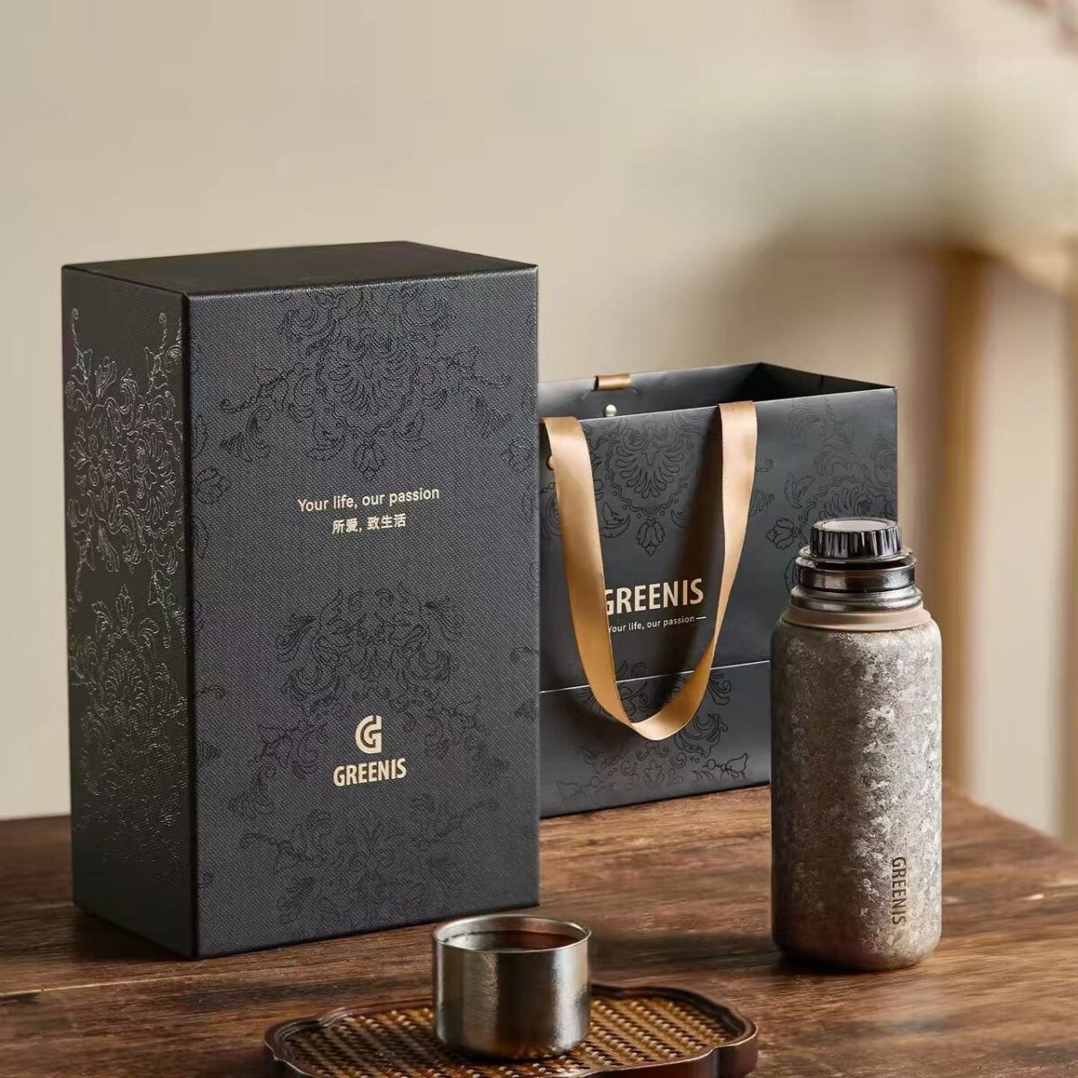 Watch-Style Temperature Display Pure Titanium Tumbler - 450ml Vacuum Insulated Cup with Analog Gauge