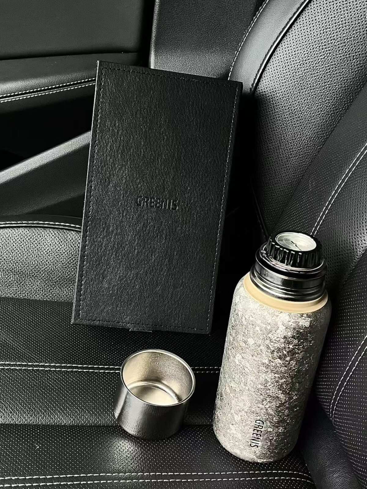 Watch-Style Temperature Display Pure Titanium Tumbler - 450ml Vacuum Insulated Cup with Analog Gauge