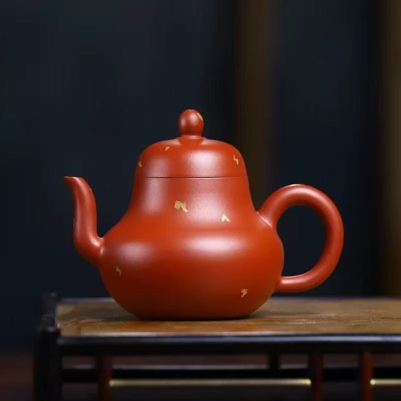 Yixing Teapot - Beautiful 150ml Xi Shi Style Teapot, Gold Accents