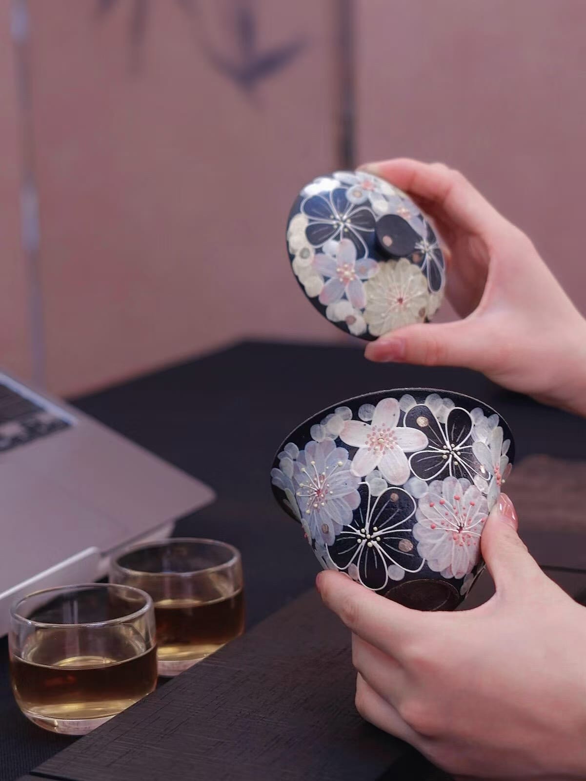 Jingdezhen Fahua Enamel 2 Cai Gaiwan - Hand-Painted Famille Rose with Relief Decoration