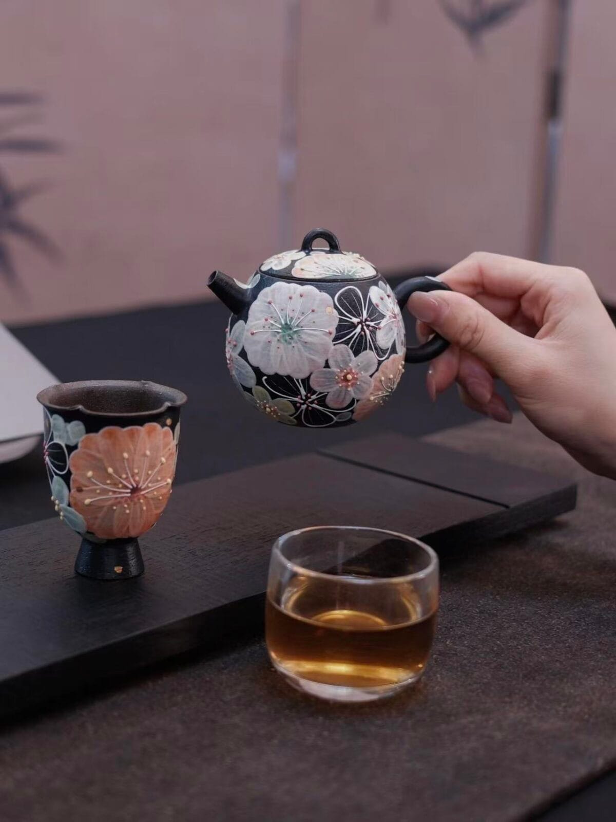 微信图片_20260121010231_1196_6 Yixing Teapot - Exquisite 150ml Hand-Painted Floral Dragon Egg for Gongfu