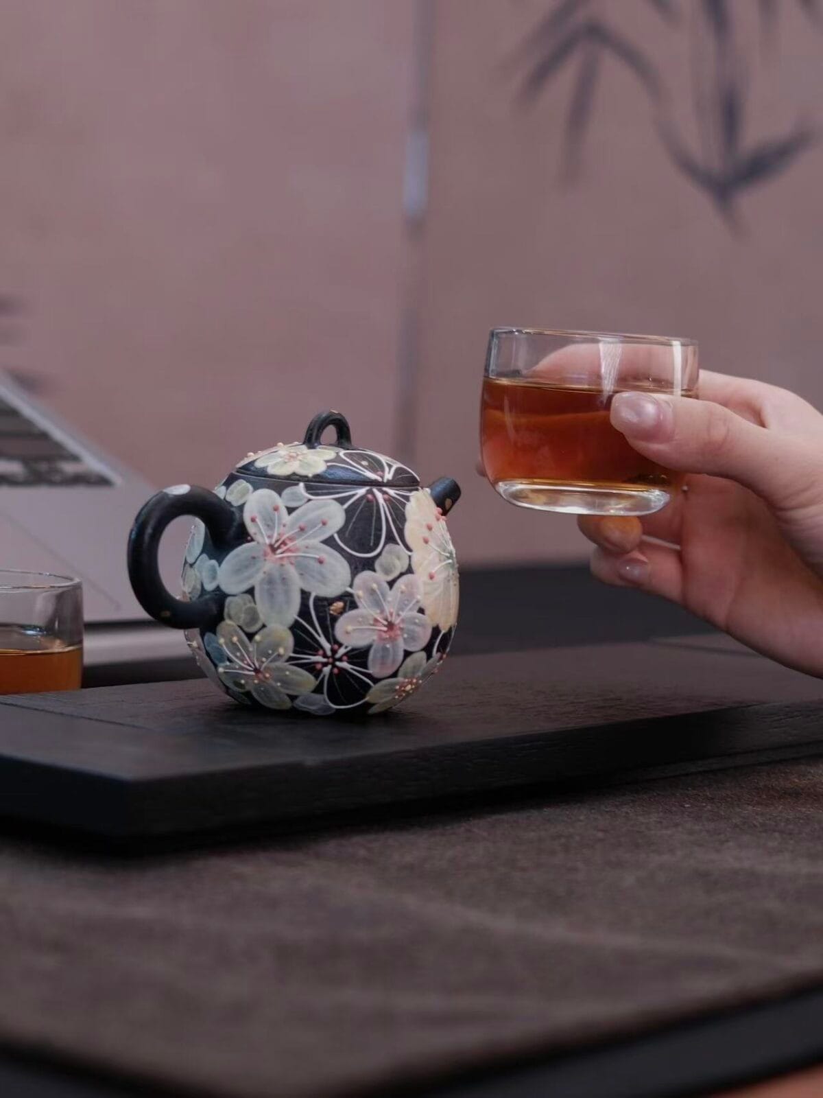 微信图片_20260121010233_1198_6 Yixing Teapot - Exquisite 150ml Hand-Painted Floral Dragon Egg for Gongfu