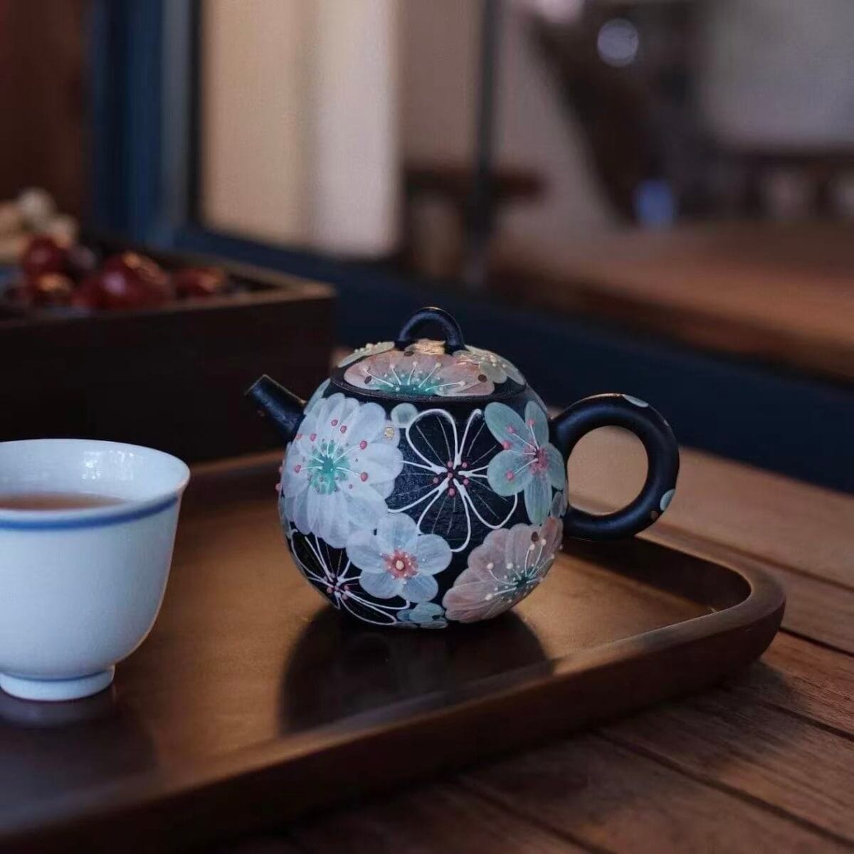 微信图片_20260121010240_1205_6 Yixing Teapot - Exquisite 150ml Hand-Painted Floral Dragon Egg for Gongfu