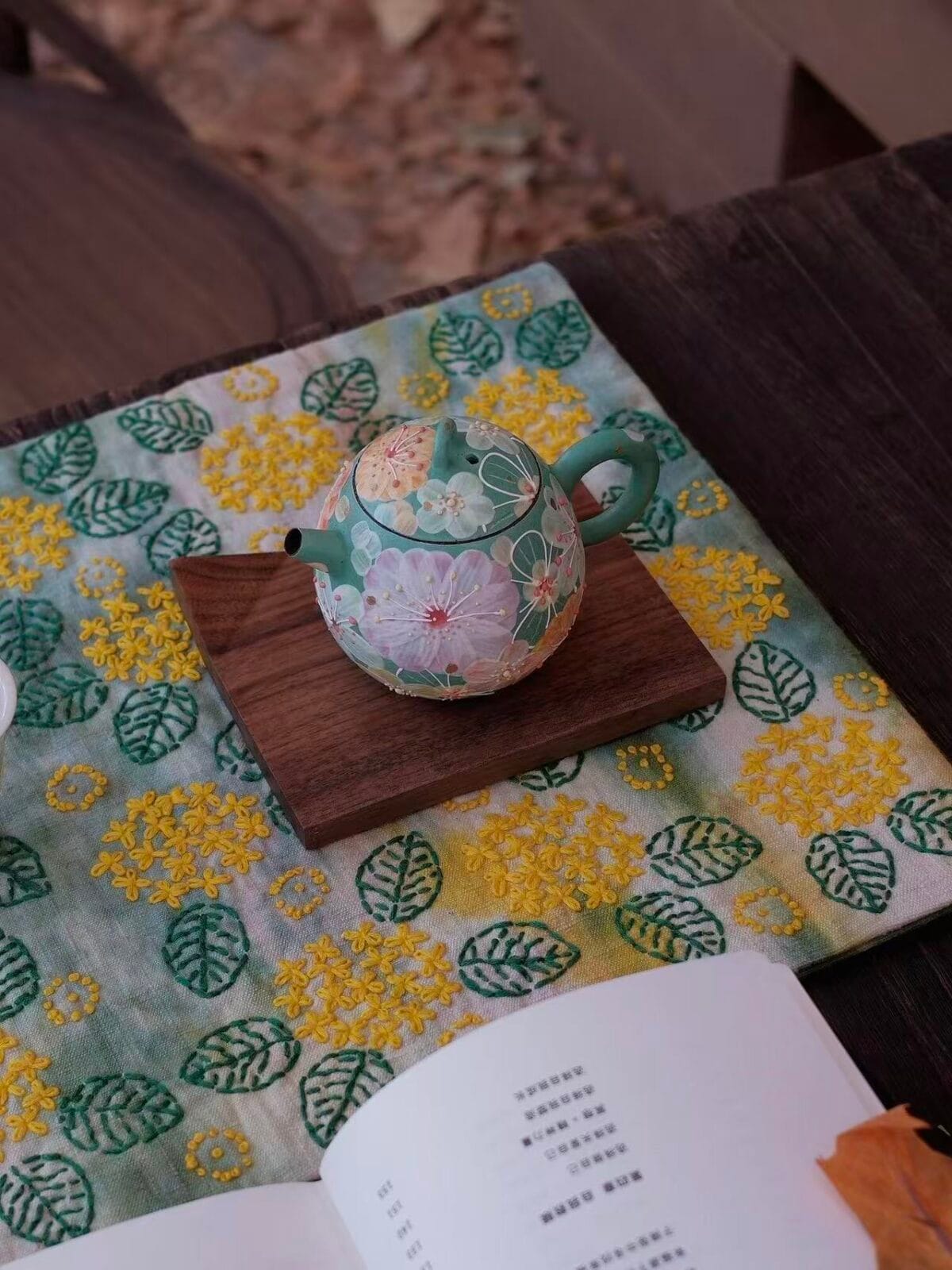 Yixing Teapot - Luxury Retro Green Dragon Egg for Tea Ceremony, 150ml