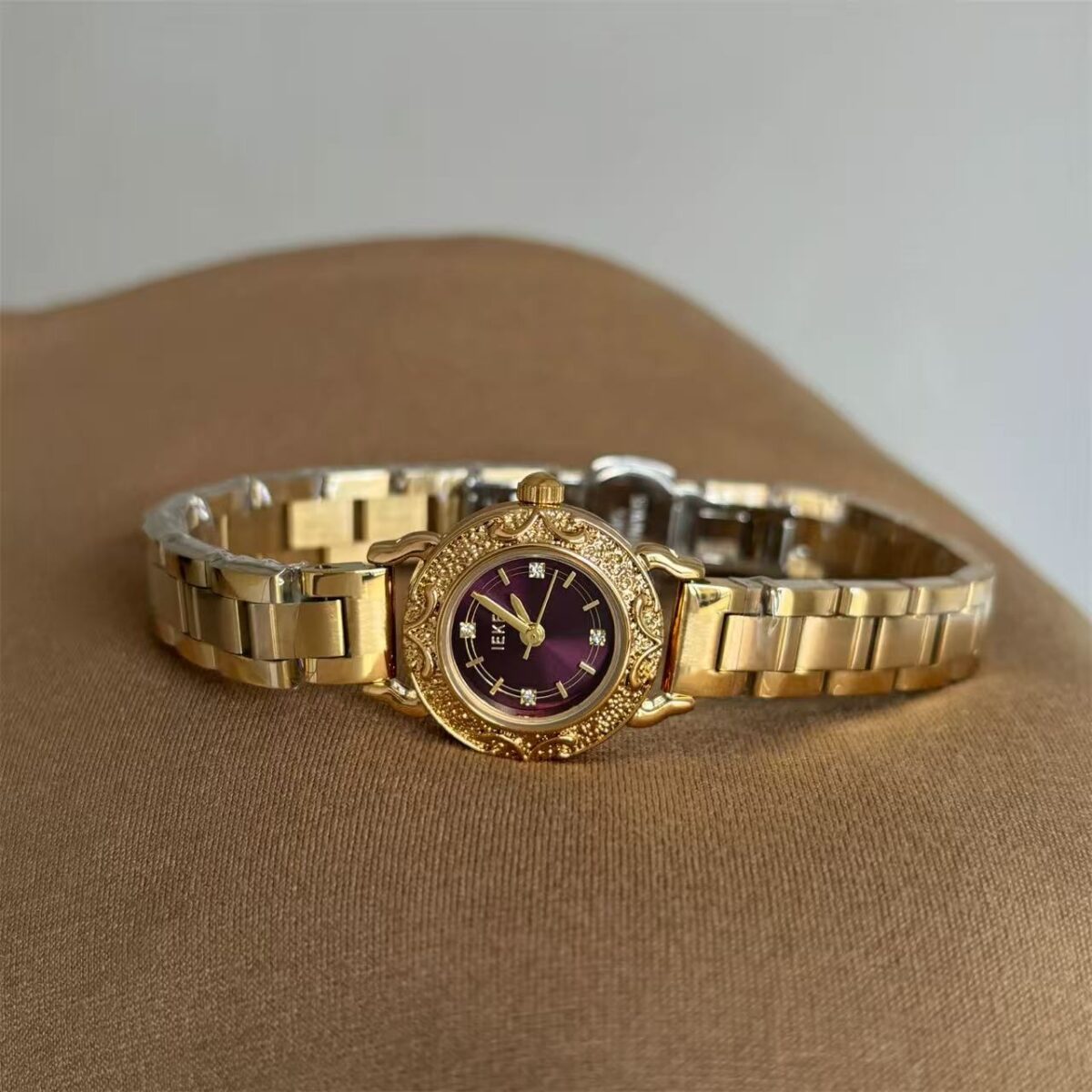 微信图片_20260122185816_1262_6 Gold Skeleton Watch with Starry Night Dial - Art Deco Inspired Women's Timepiece