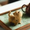 微信图片_20260202110609_1637_6 Golden Duan Zisha Cat Tea Pet & Lid Rest - Handmade Ceramic Tea Accessory