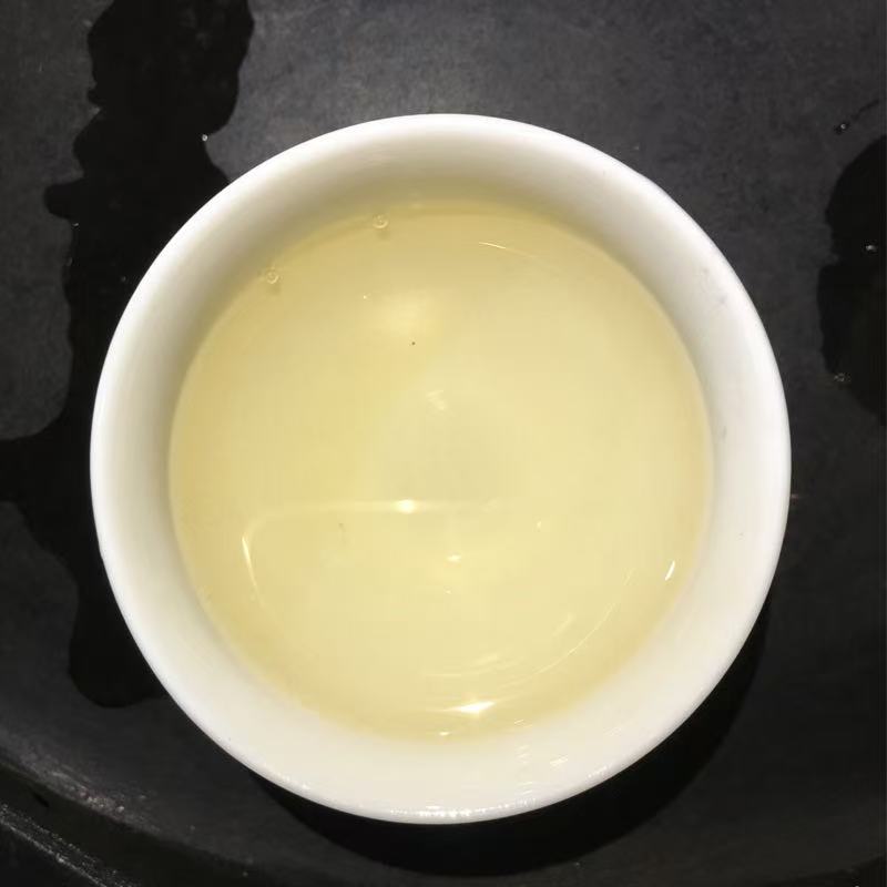 Fuding Sun-Dried Aged White Tea Cake - Premium Baihao Yinzhen Silver Needle (300g)
