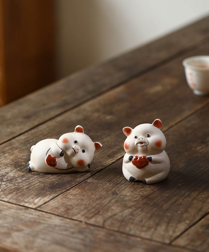 Hand-Crafted Yixing Zisha Tea Pet Pig - White Clay Prosperity Sculpture with Colorful Hand-Painted Design