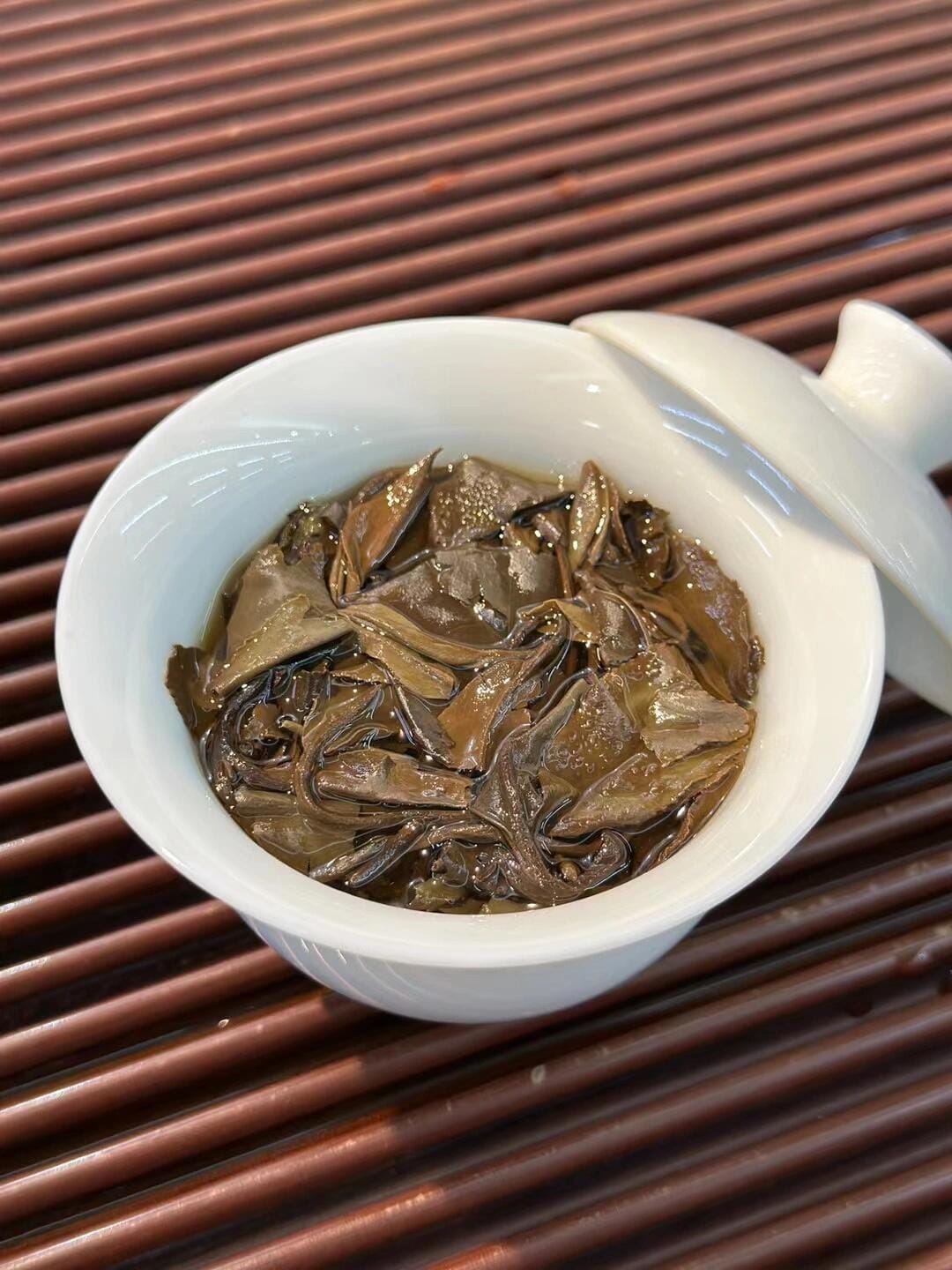 Gong Mei White Tea Compressed Cakes - 500g of Pure, Guilt-Free Comfort