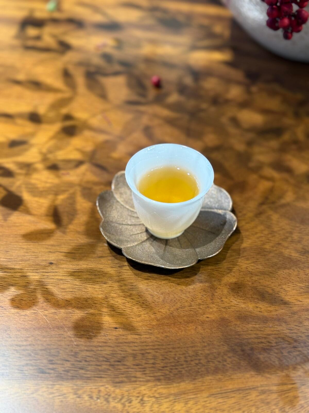 Gong Mei White Tea Compressed Cakes - 500g of Pure, Guilt-Free Comfort