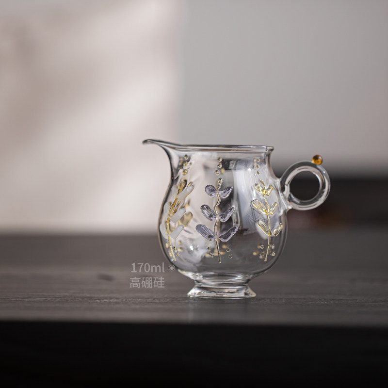 Wisteria Embossed Borosilicate Glass Fairness Cup – 170ml Tea Pitcher for Gongfu Tea