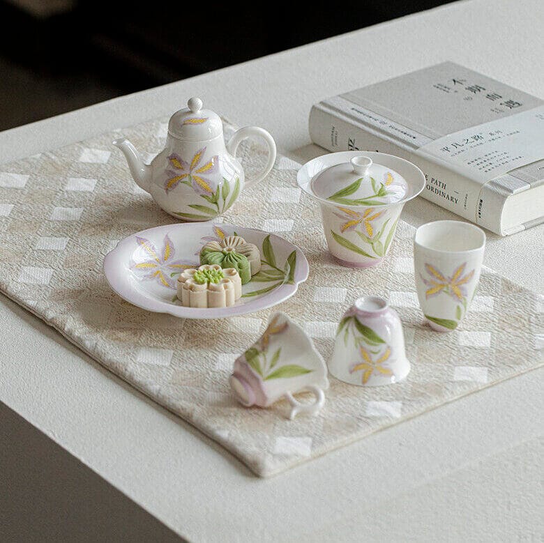Iris ceramic tea set