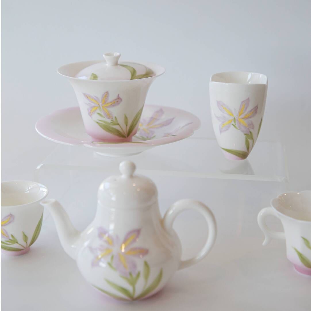 Iris Ceramic Tea Set - Beautiful Hand-Painted Floral Design, Includes Tray