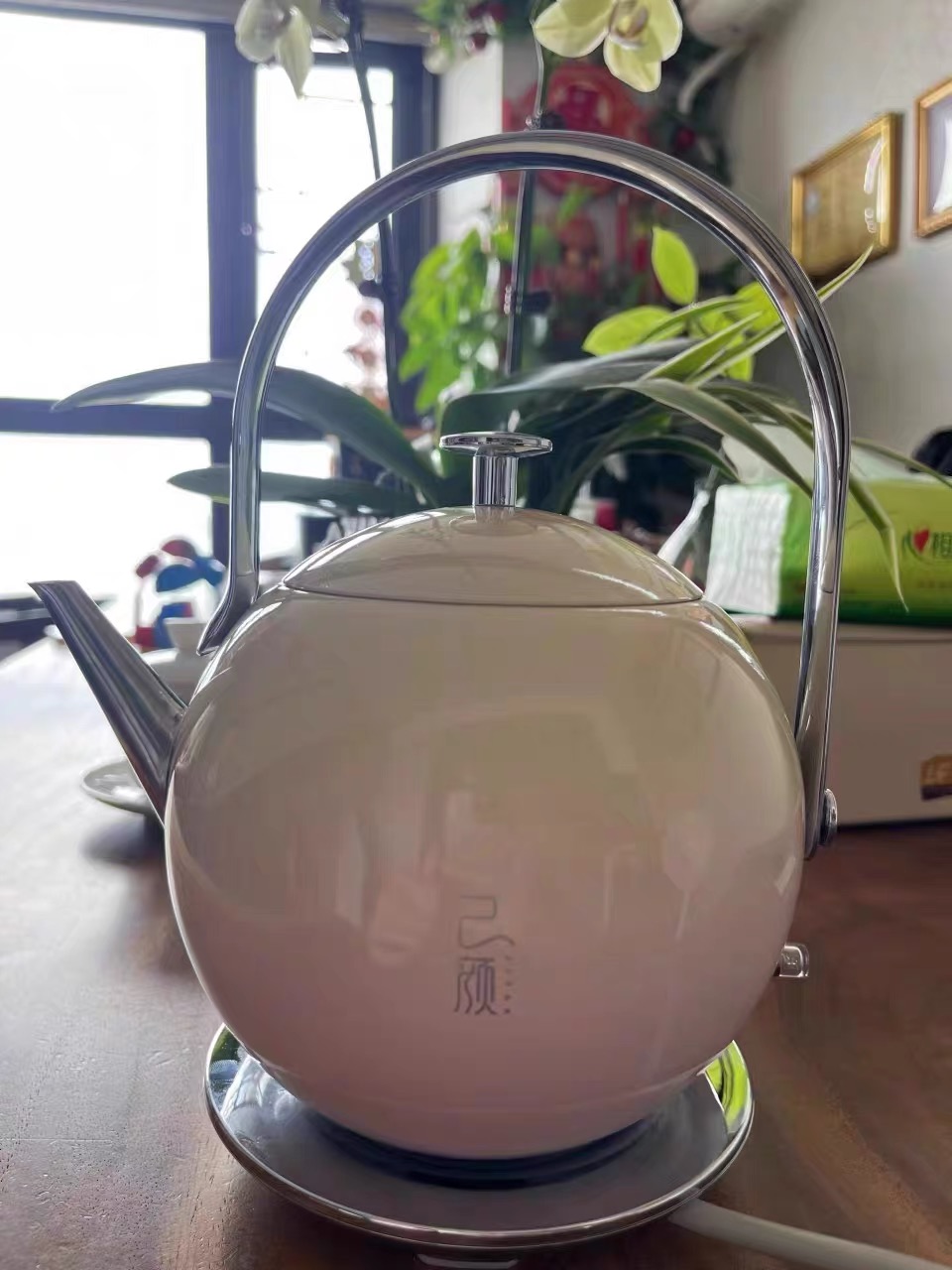 The Serenity Kettle - 0.6L Rapid-Boil Electric Kettle for Tea, 304 Stainless Steel, Auto Shut-Off