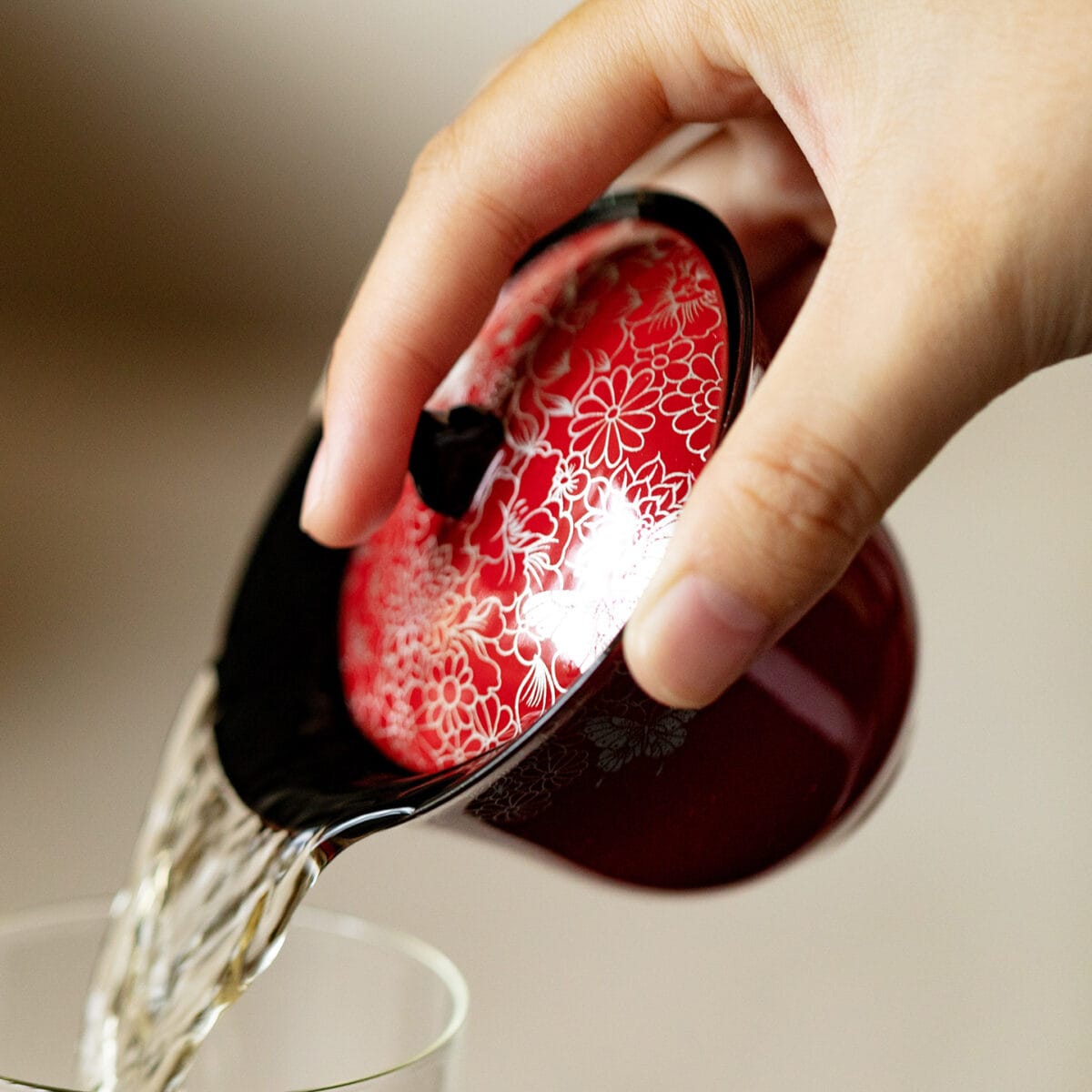 Dusky Crimson Gaiwan - Exquisite 120ml Hand-Painted Zen Tea Set