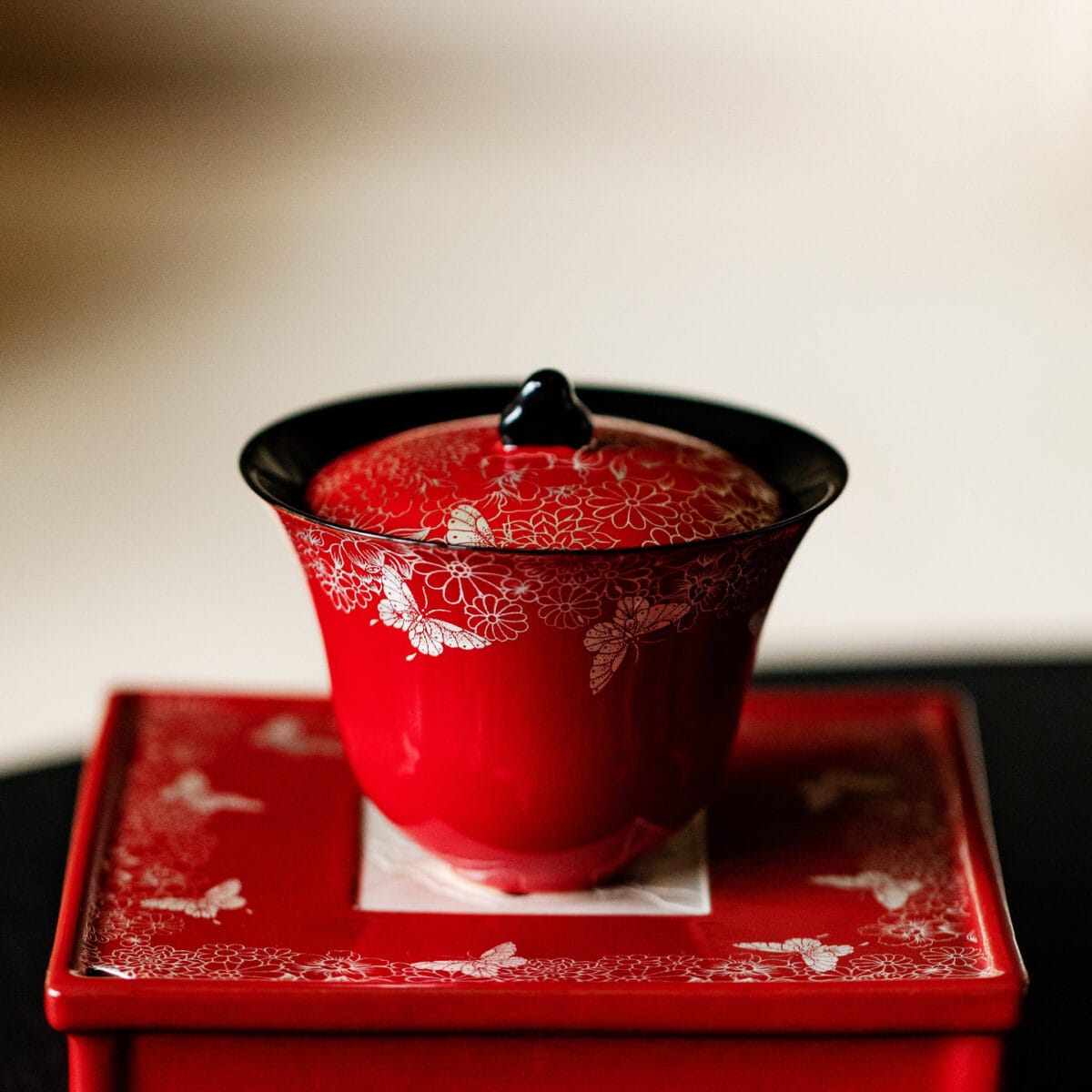 Dusky Crimson Gaiwan - Exquisite 120ml Hand-Painted Zen Tea Set