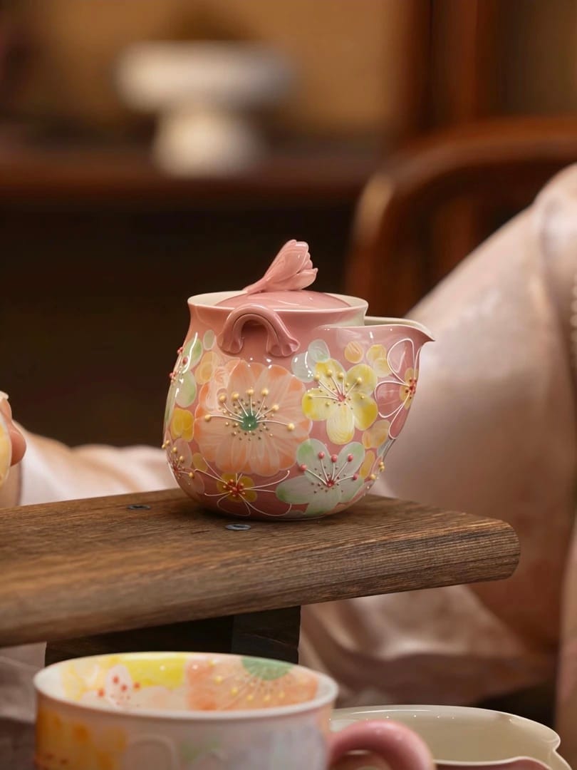 Hand-Painted Gourd Clay Teapot: A Stunning 150ml Floral Masterpiece