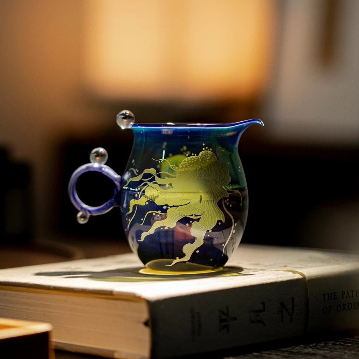 Jellyfish Pattern Glass Fairness Cup: A Stunning 190ml Vessel for Tea Lovers & Hosts