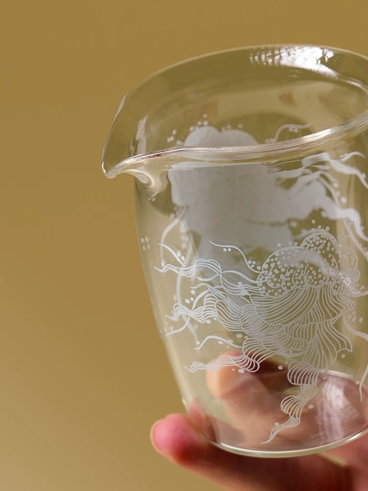 Luminous Jellyfish Gongdao Cup: Your Magical 200ml Glow-in-the-Dark Teapot