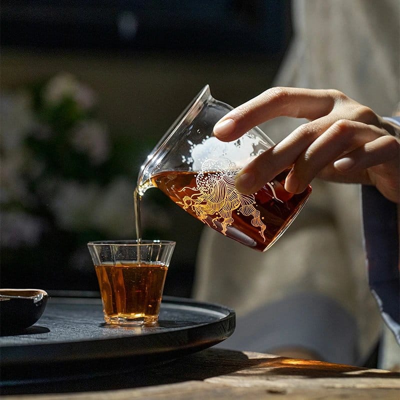 Luminous Jellyfish Gongdao Cup: Your Magical 200ml Glow-in-the-Dark Teapot