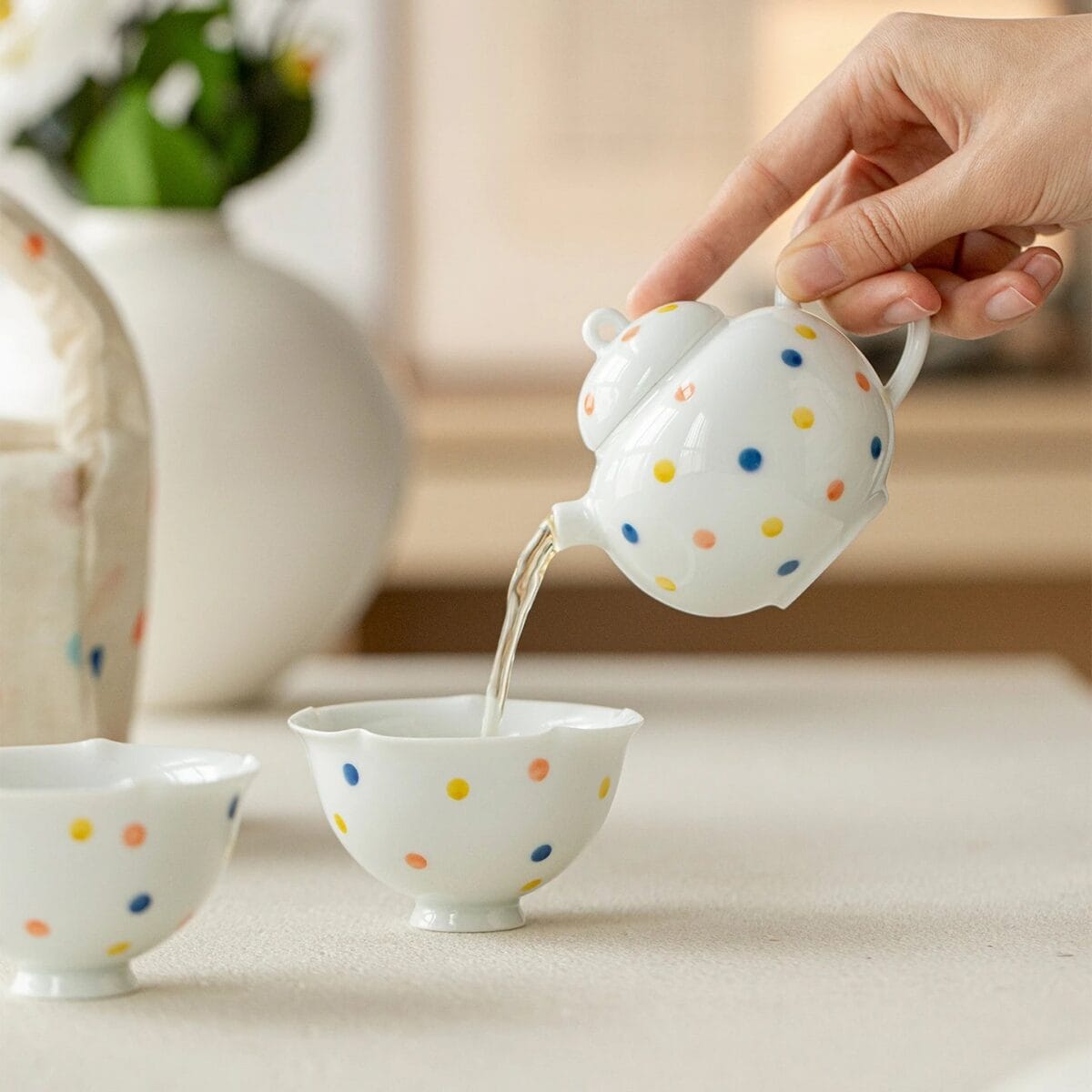 Portable Polka Dot Porcelain Travel Set: Your Complete 3-Piece Tea Kit