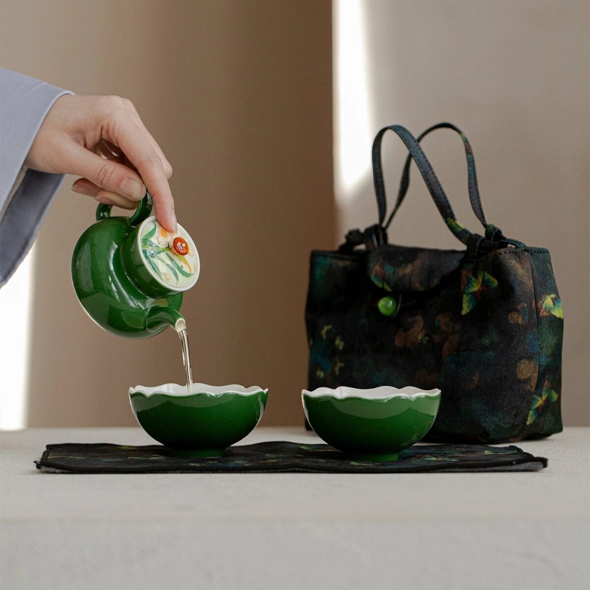 Narcissus Hand-Painted Travel Tea Set: Your Complete 3-Piece Tea Adventure