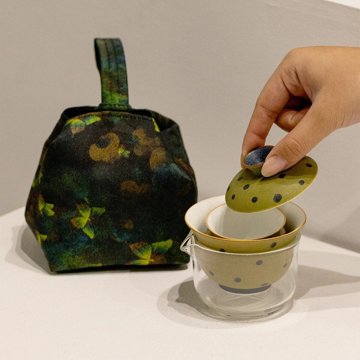 Forest Green Dotted Porcelain Gaiwan Set: 1 Kit, Endless Serene Moments