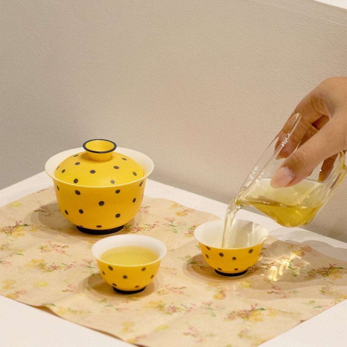 Golden Mist Dotted Gaiwan Set: Your Complete 3-Piece Tea Journey Kit