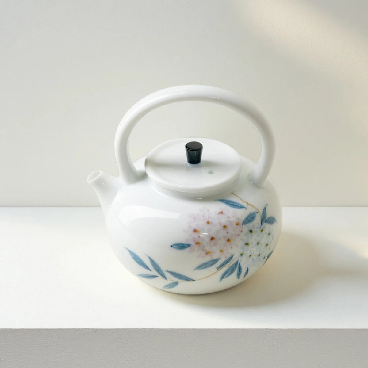 Hand-painted Hydrangea Treasure Flower Set: Your 4-Piece Floral Escape