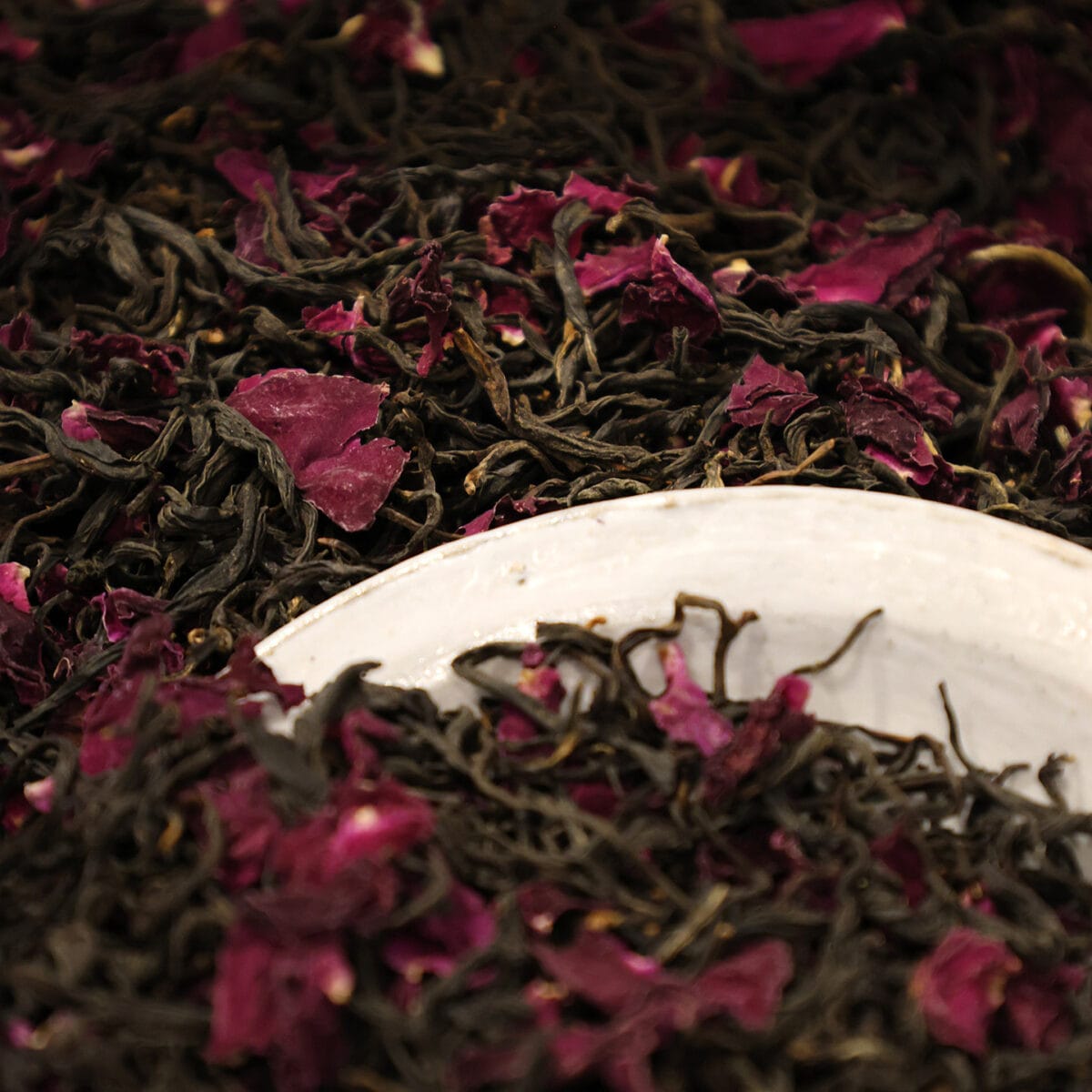 Yunnan Rose Scented Black Tea: 100% Natural, 0 Additives, 80g Caddy