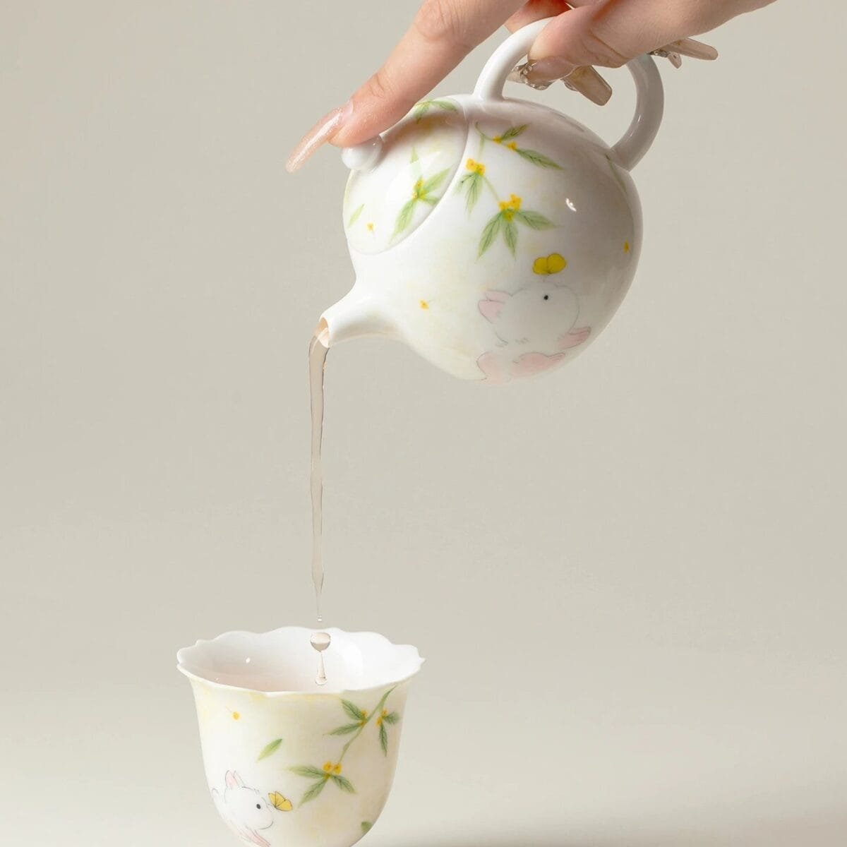 Simply Charming! Guimao Xidi Hand-Painted Tea Set, 5 Pieces