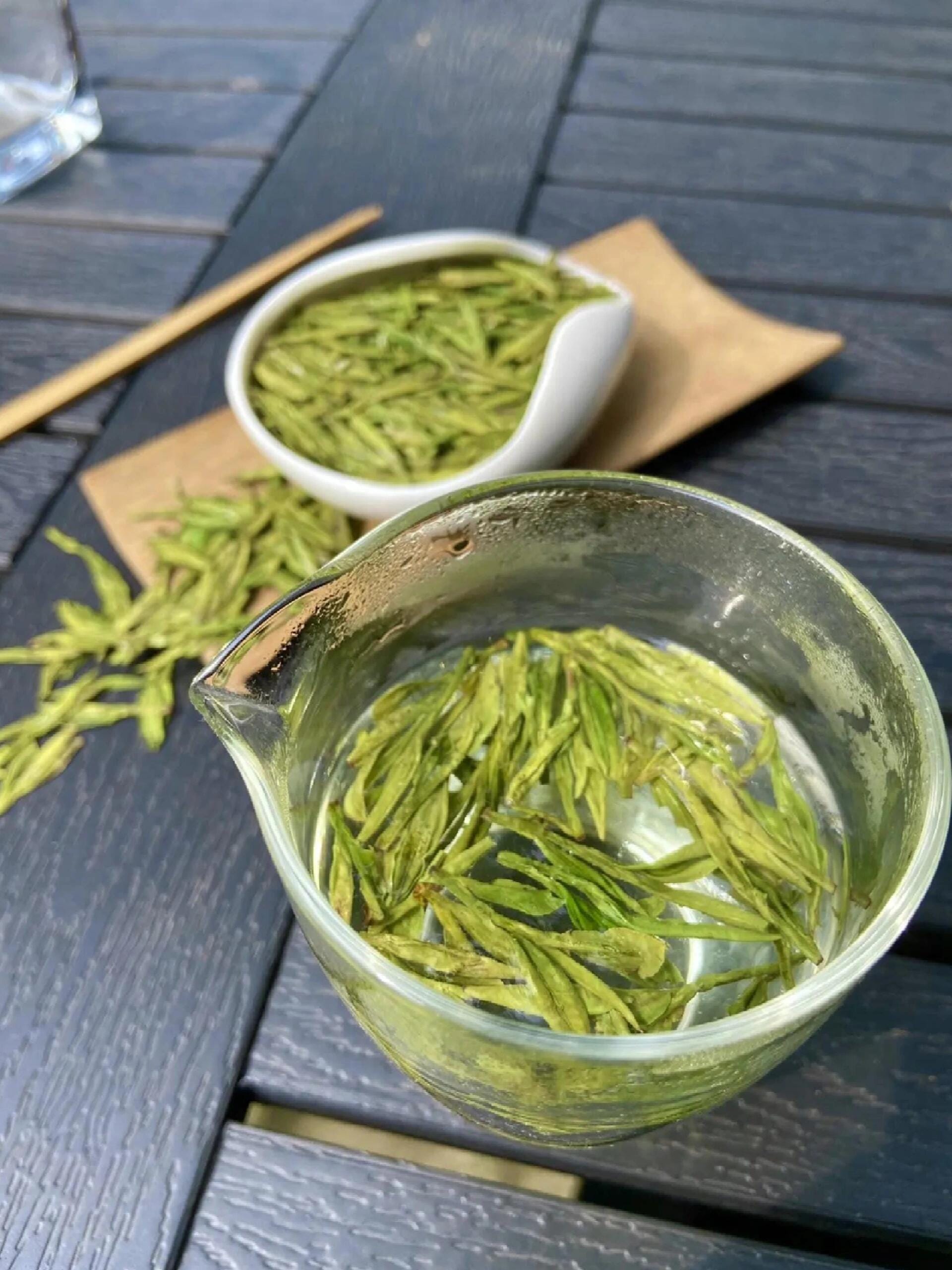 Longjing tea
