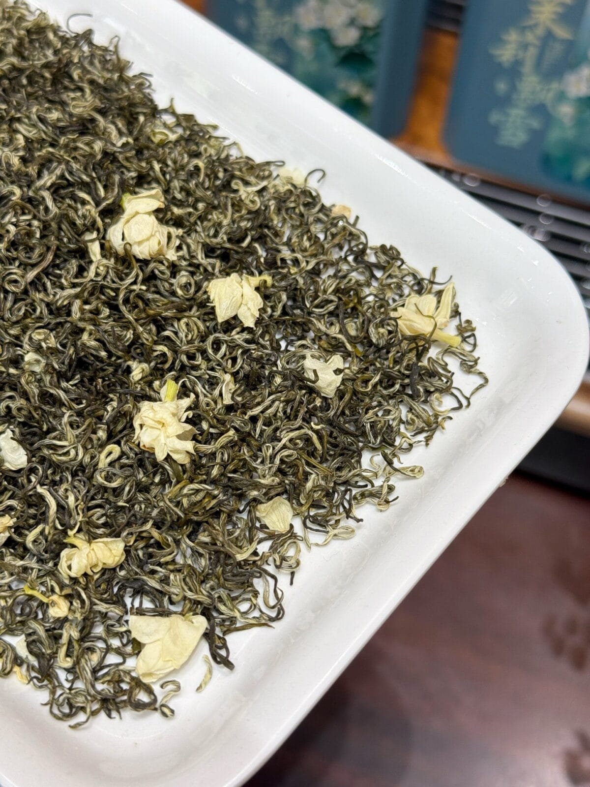 Imperial Jasmine Snow Dragon: Sip Pure Spring with 250g of This Stunning Fragrant Brew