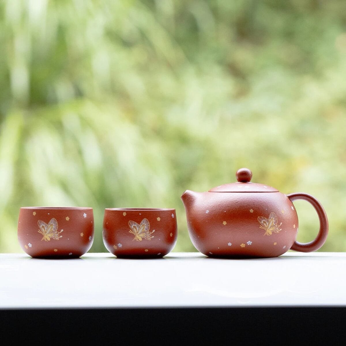 Vermilion Zisha Gongfu Tea Set: 1 Exquisite Handmade Purple Clay Teapot + 2 Cups, Pure Brewing Joy 1 Yixing Clay Teapot