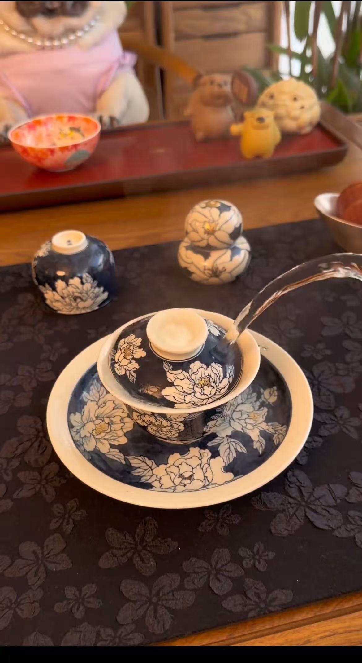 Jingdezhen Sunflower Gaiwan Set: The 3-Piece Hand Painted Porcelain Gaiwan You'll Regret Not Buying Sooner