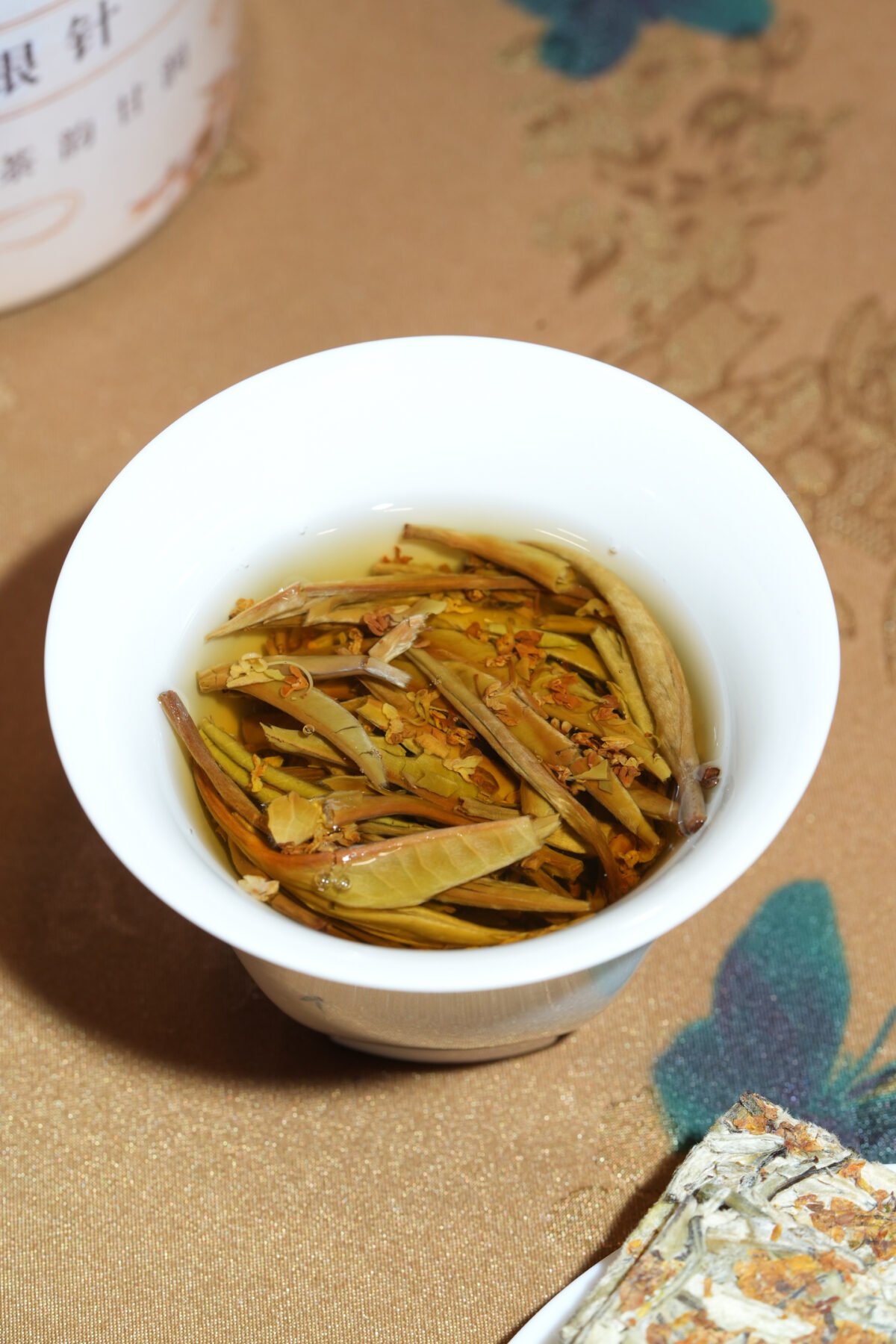 Osmanthus Silver Needle Tea: The 1 Calming Osmanthus White Tea for Stress Relief