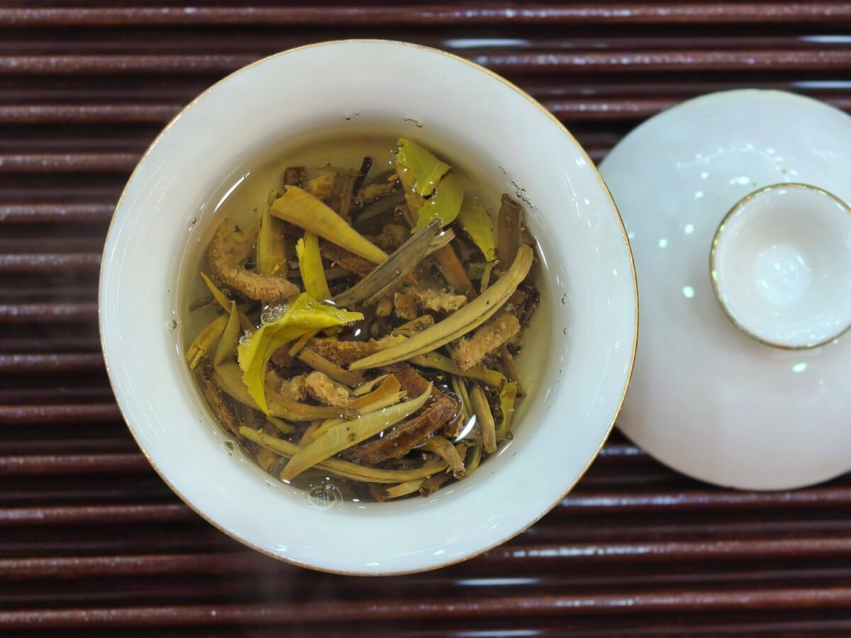 Aged Tangerine Peel Silver Needle Tea: The #1 Aged White Tea for Clearing Qi & Moistening Throat