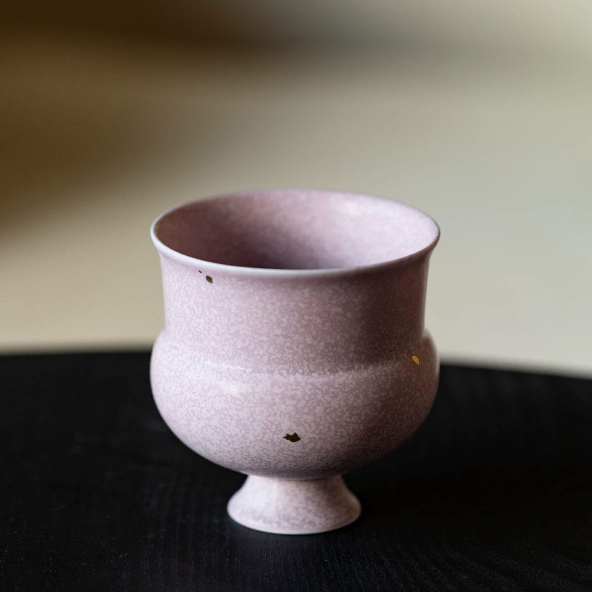 Jingdezhen Purple Gold Gaiwan Set: 1 Master Cup, 2 Color Shifts, Guilt-Free Luxury 3 Jingdezhen Purple Gold Gaiwan Set: 1 Master Cup, 2 Color Shifts, Guilt-Free Luxury