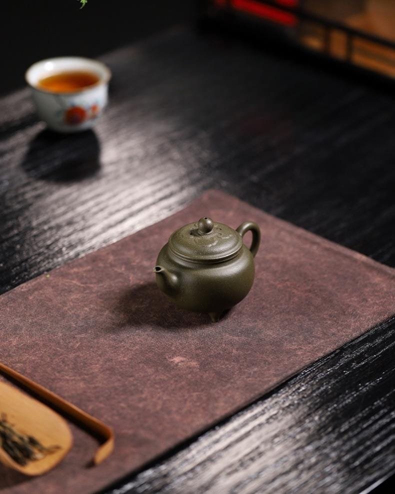 Green Ni (Lüni) Ceramic Teapot
