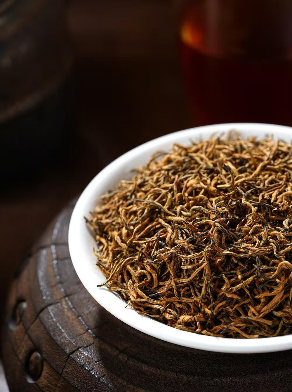 Jintang Royal Bud Black Tea: 10 second rinse, calm golden cup, no fuss 2 Jintang Royal Bud Black Tea: 10 second rinse, calm golden cup, no fuss